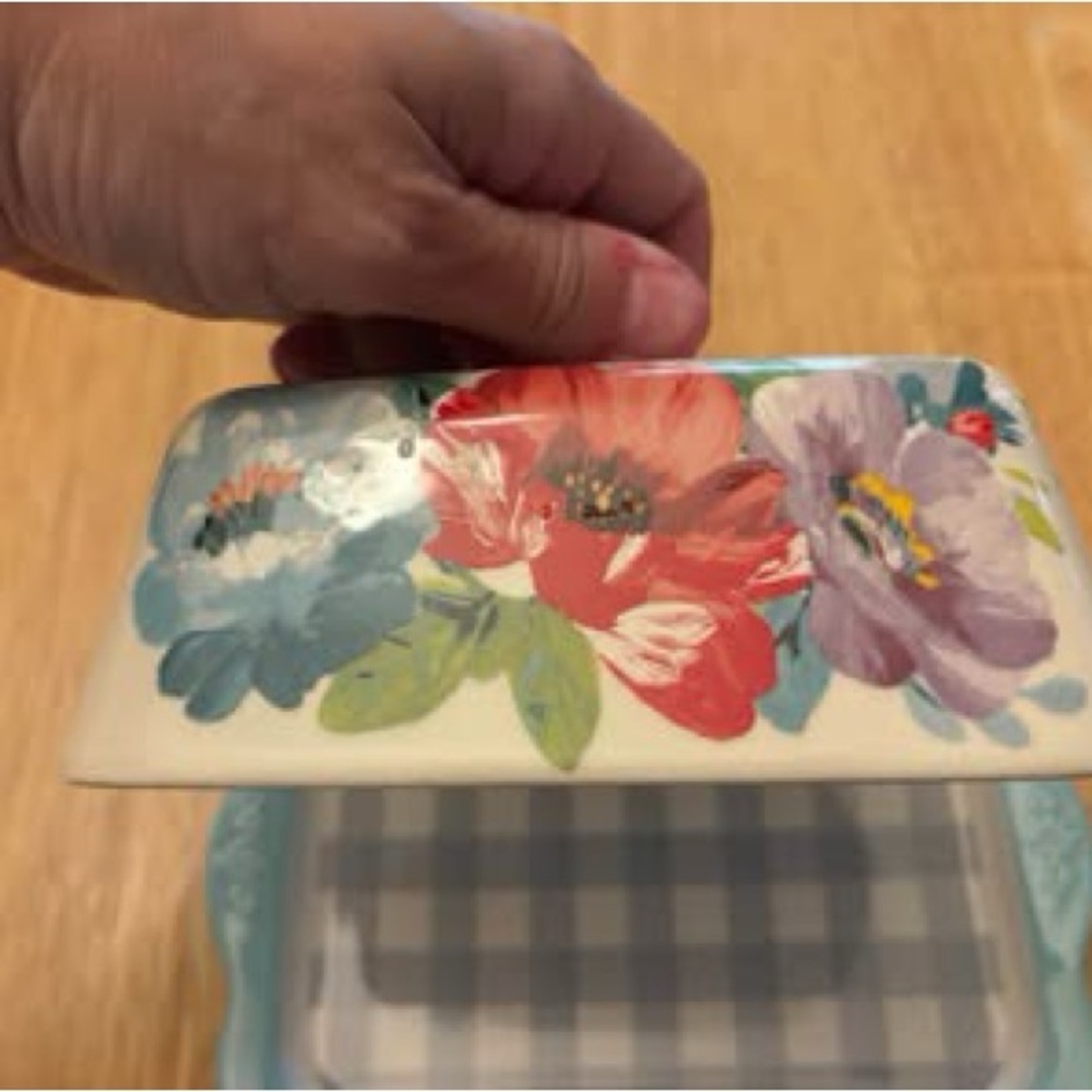 The Pioneer Woman Floral Butter Dish, Creamer and Sugar set.